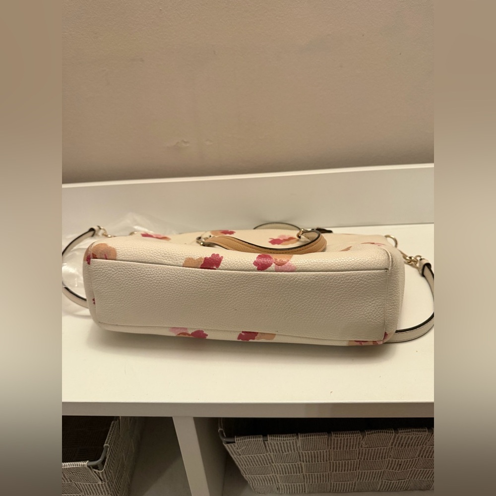 Coach Prairie Satchel with Pop Floral Print in Gold/Chalk Multi - Picture 8 of 9